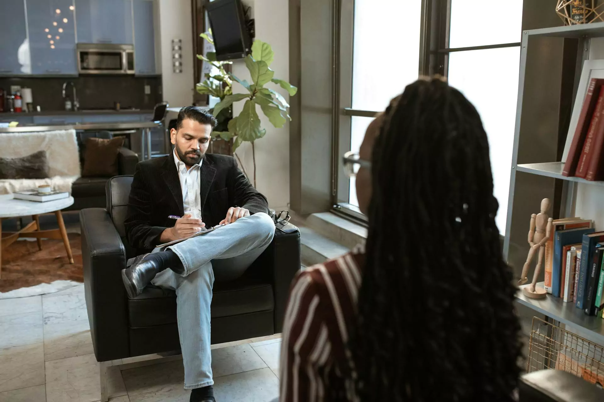 Why Are You Leaving Your Current Job? How to Answer This Tricky HR Interview Question